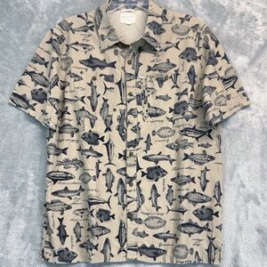 Field & Stream Shirt Men's XL Beige Blue Fish Novel Print Short Sleeve Button-Up